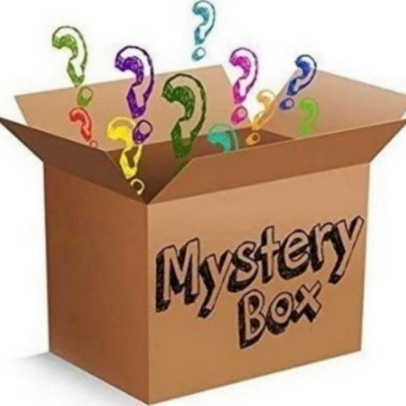Mystery box perfect for resellers at least 5 -8 items, Guaranteed a band T-shirt - Picture 14 of 15